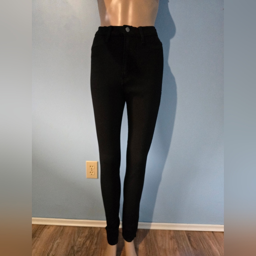 Black High-Waisted Skinny Jeans